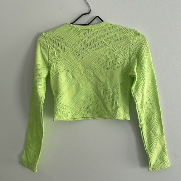 Onzie crop top size S/M - lime green - Picture 4 of 14